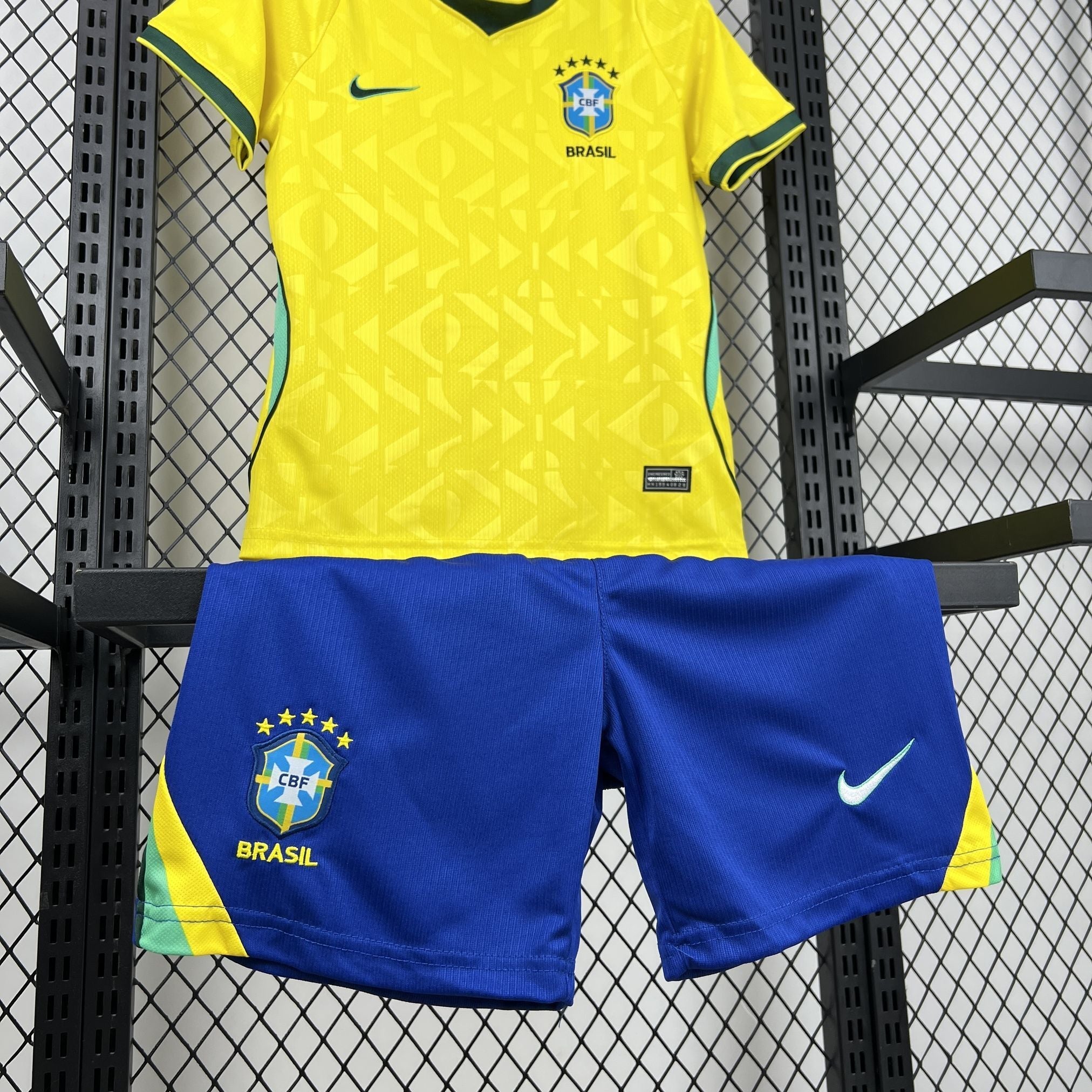 Kit Infantil Seleção Titular 26/27 – Copa do Mundo – 8-9 anos